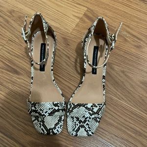 French connection sandals NWOT. Size 7.5